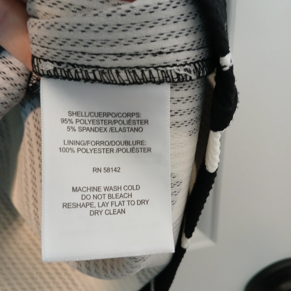 London Times Monochrome Brushstroke Midi Dress - Picture 4 of 4